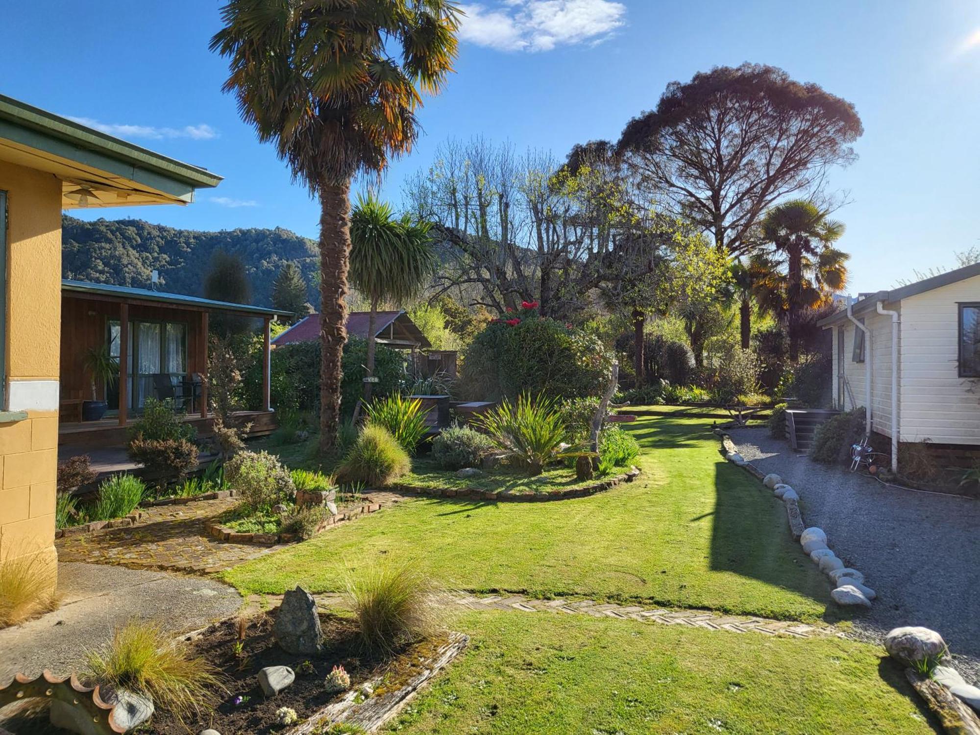 Holiday home Off The Beaten Trail Acc & Bike Tours