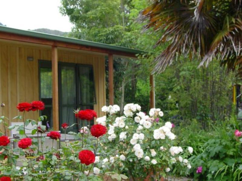 Off The Beaten Trail Acc & Bike Tours Holiday home *