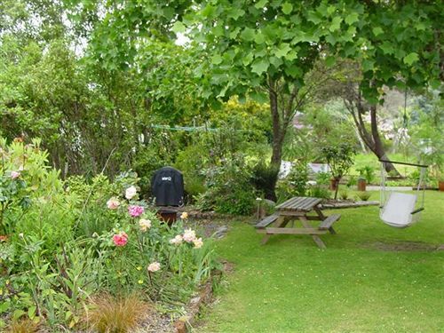 Holiday home Off The Beaten Trail Acc & Bike Tours *